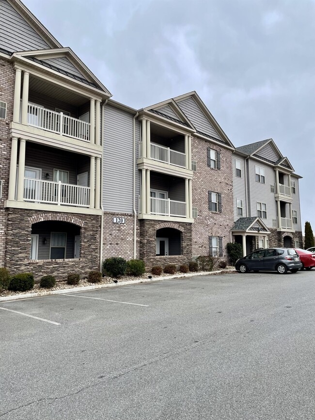 Building Photo - 120 Portico Street