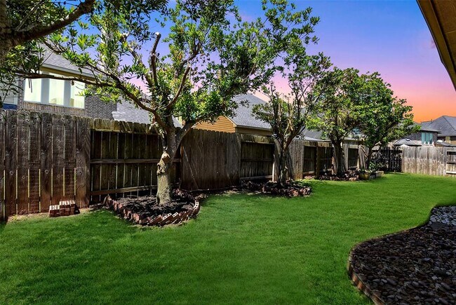 Building Photo - 6615 Rising Hills Ln