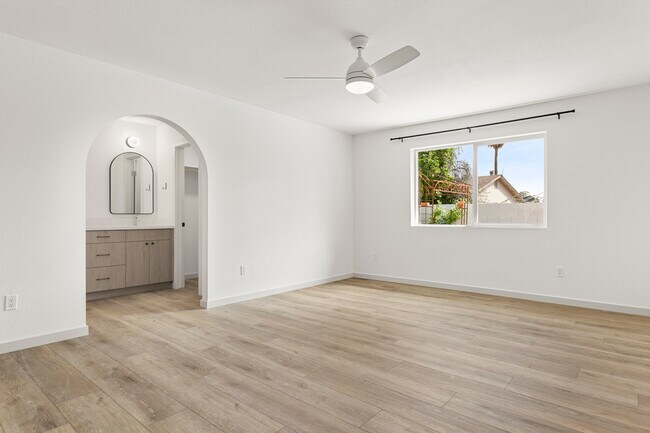 Building Photo - 6021 E Acoma Dr