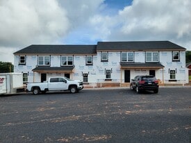 Building Photo - 1334 Reading Rd