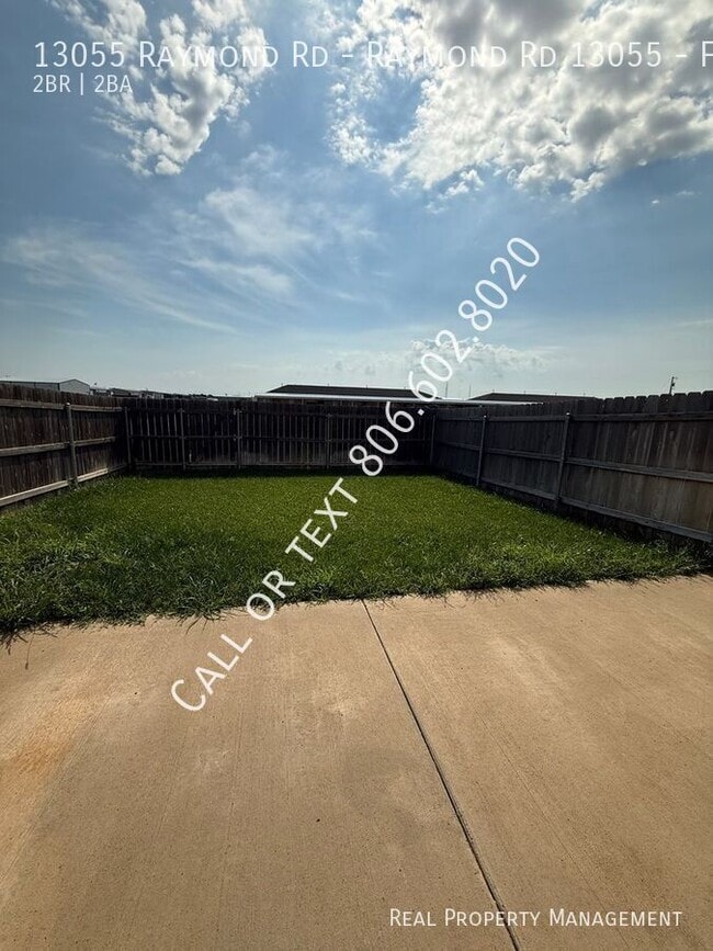 Building Photo - 13055 Raymond Rd