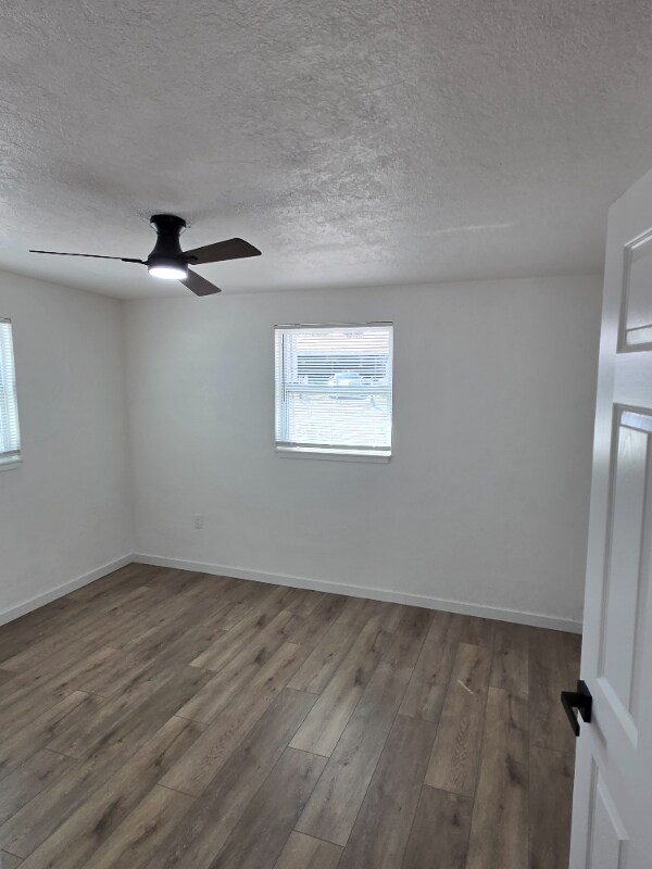 Building Photo - 7213 Seward Dr