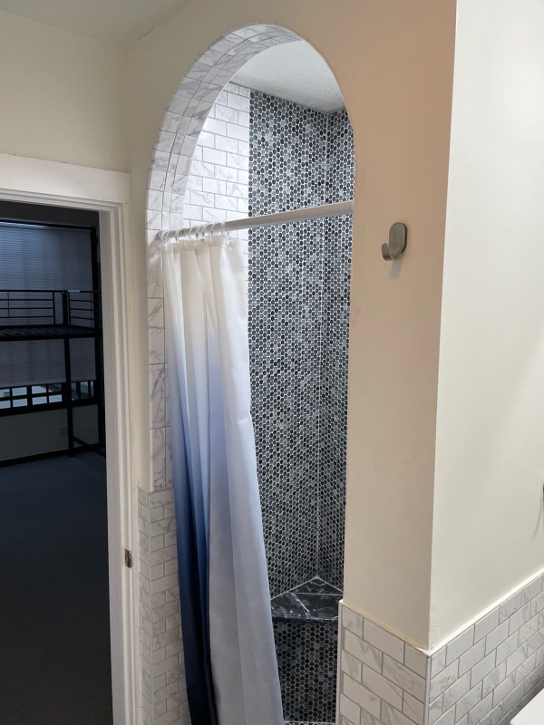 Building Photo - 416 E Main St