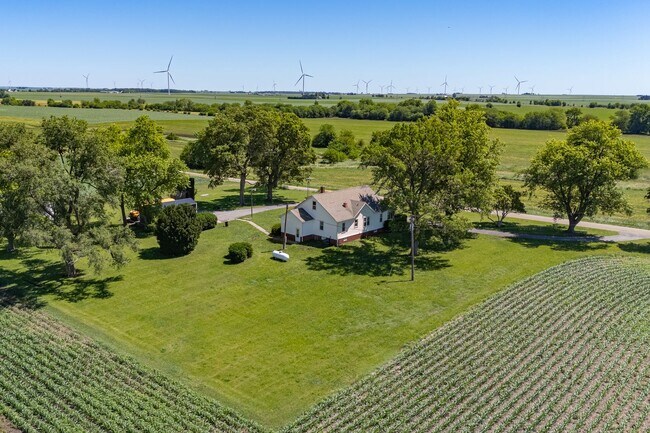 Building Photo - Charming 2 Bedroom, 1 Bathroom Rural Home for Rent