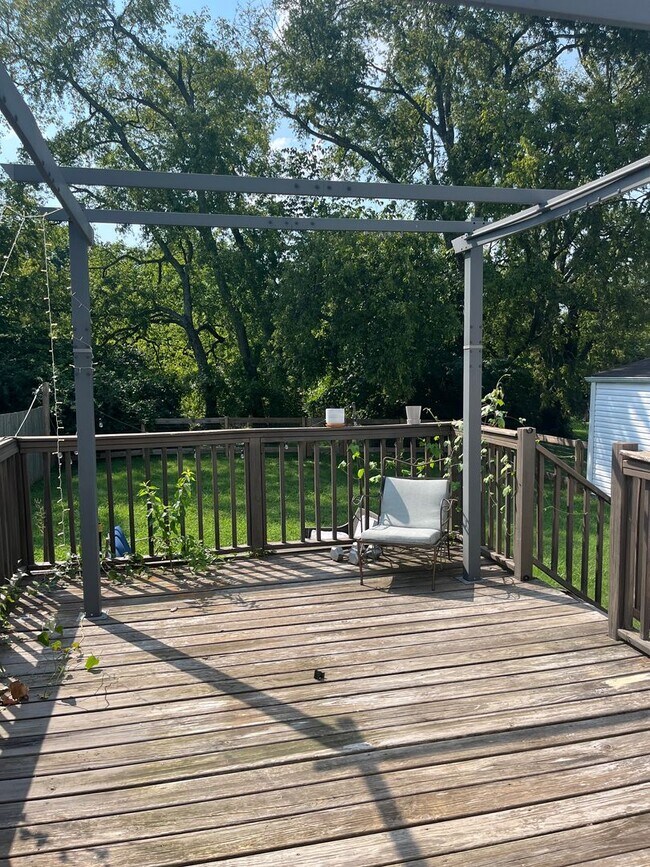 Building Photo - LEASING SPECIAL Cozy East Nashville 3 Bedr...