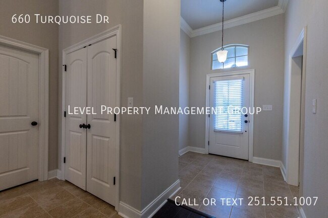 Building Photo - 660 Turquoise Dr