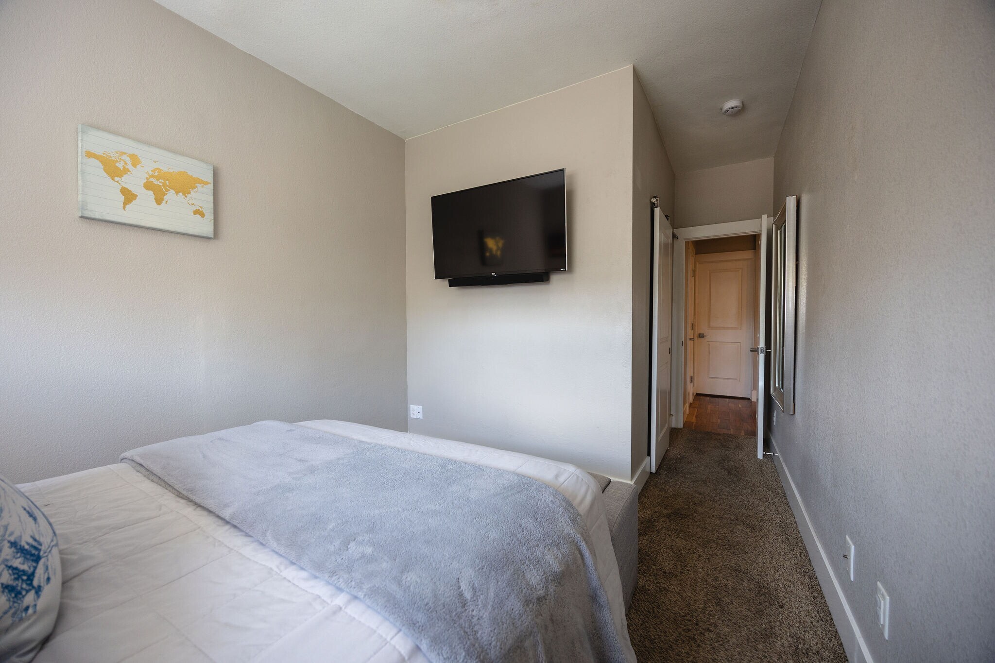 Building Photo - 821 Inca St