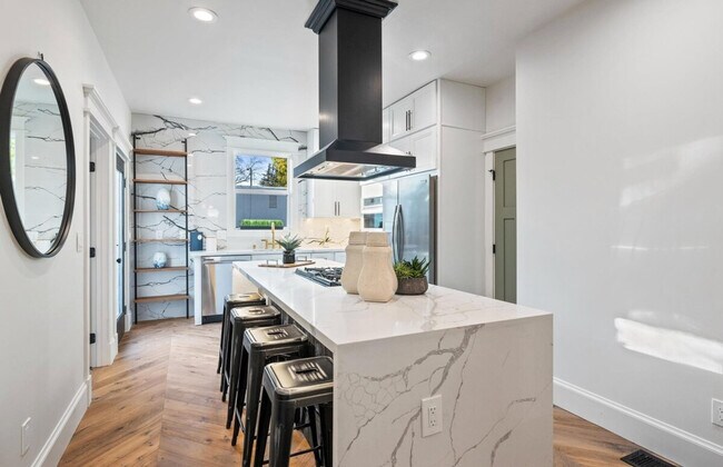 Building Photo - 1807 Martin Luther King Jr Way