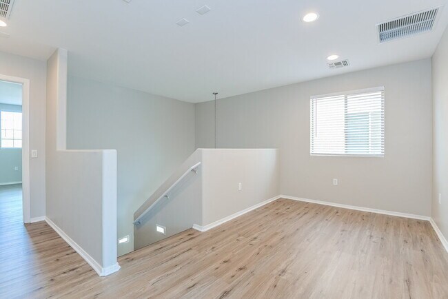 Building Photo - 14364 S Camino El Galan