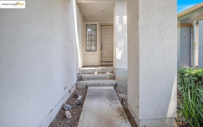 Building Photo - 720 Timberline Terrace