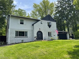 Building Photo - 607 Castle Blvd