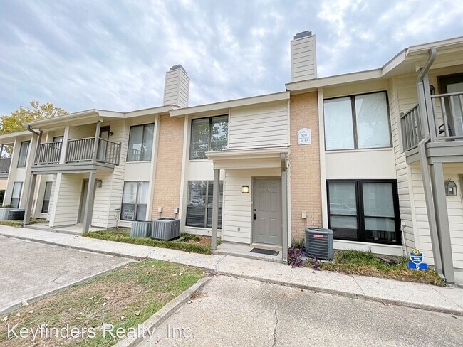 Building Photo - 1 br, 1.5 bath House - 5110 Butter Creek L...