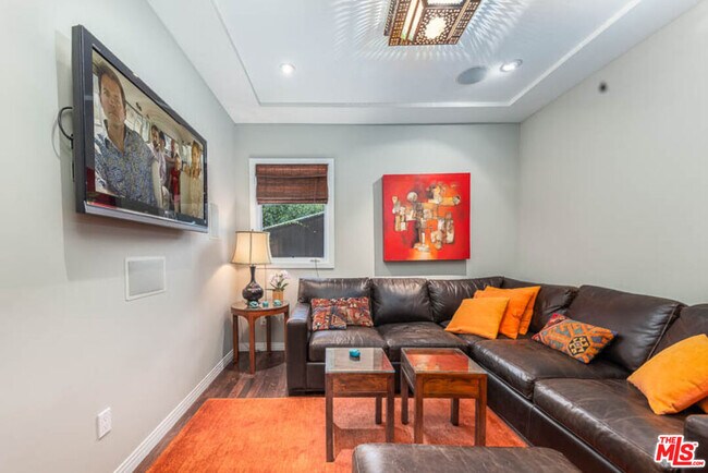 Building Photo - 8573 Appian Way