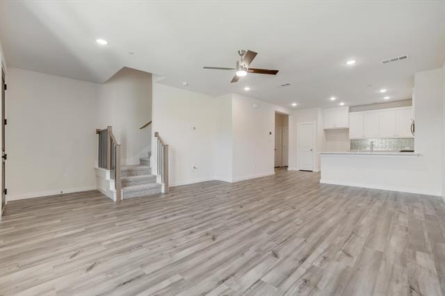 Building Photo - 679 Watersedge Ct