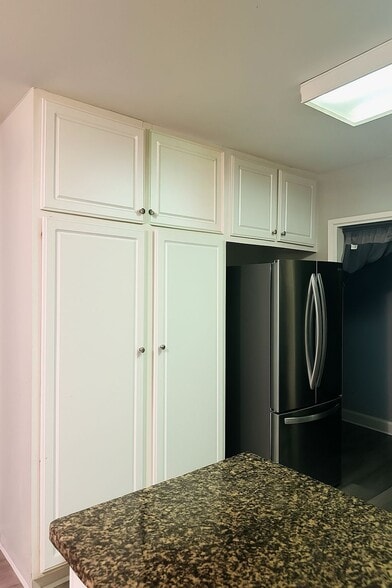 Building Photo - 17075 W Bernardo Dr