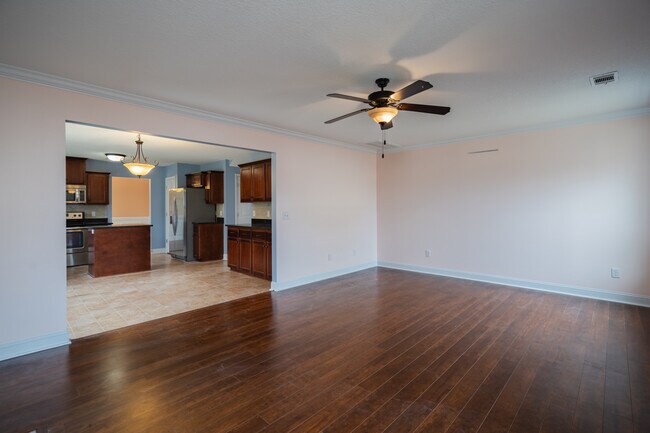 Building Photo - 157 Outpost Trl