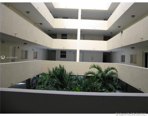 Building Photo - 2647 NW 25th Ave