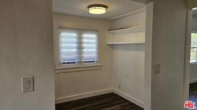 Building Photo - 1209 N Genesee Ave