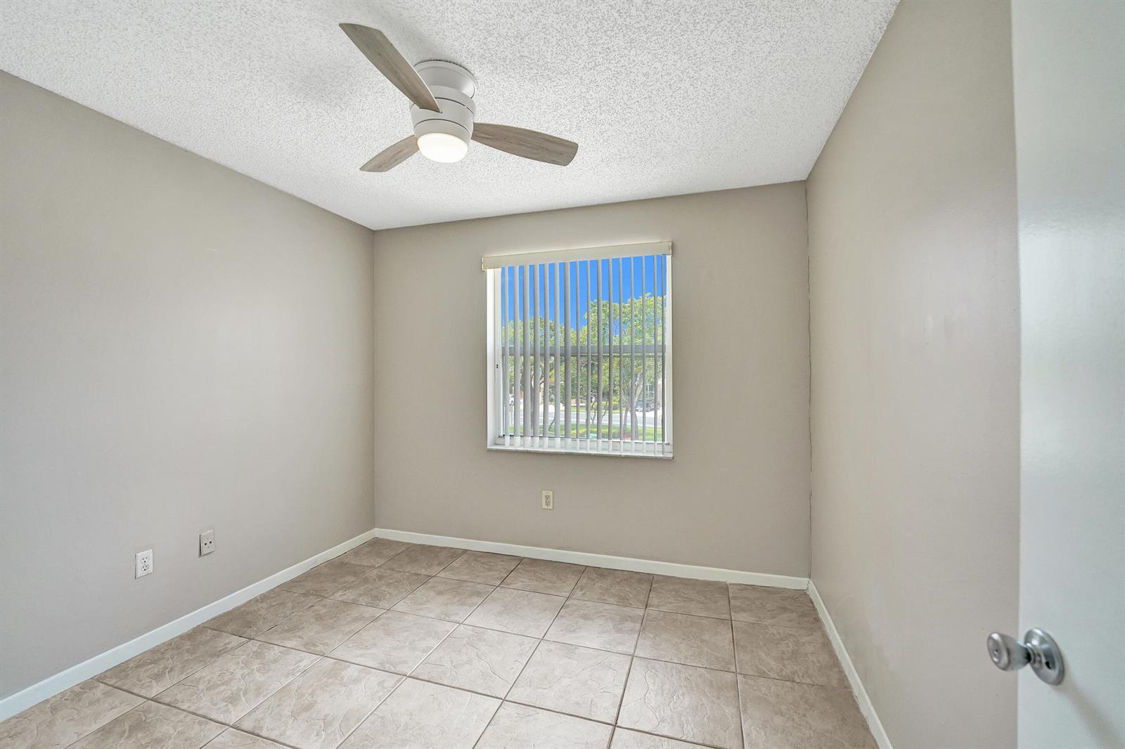 Building Photo - 1365 NW 154th Ln