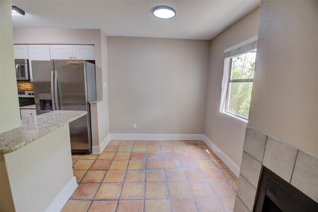 Building Photo - 1306 Norwalk Ln