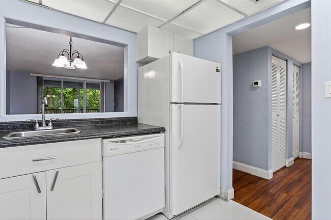 Building Photo - 3341 NW 47th Terrace