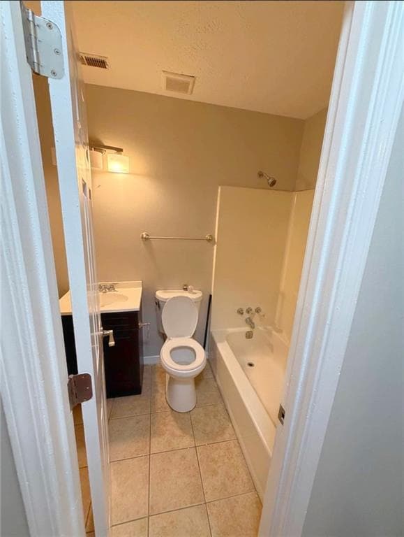 Building Photo - 7066 Oakhill Cir