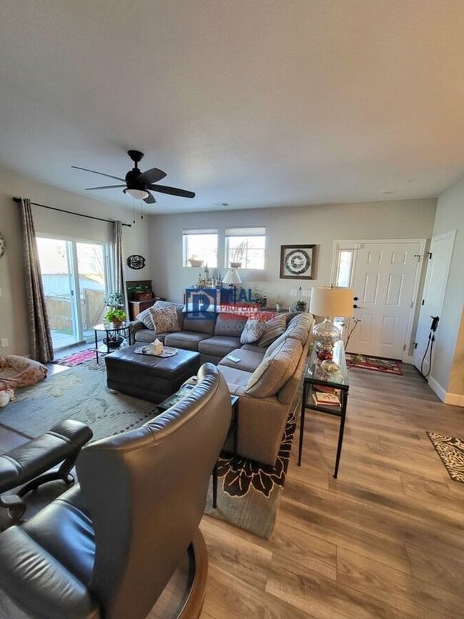 Building Photo - 24856 E Calhoun Pl