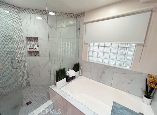 Building Photo - 2233 Martin