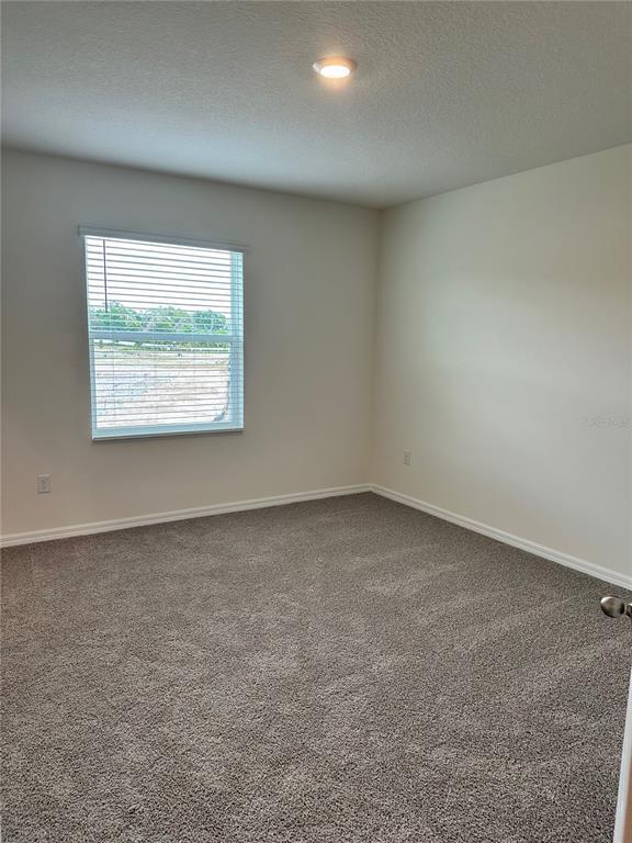 Building Photo - 3356 Private Oak Dr