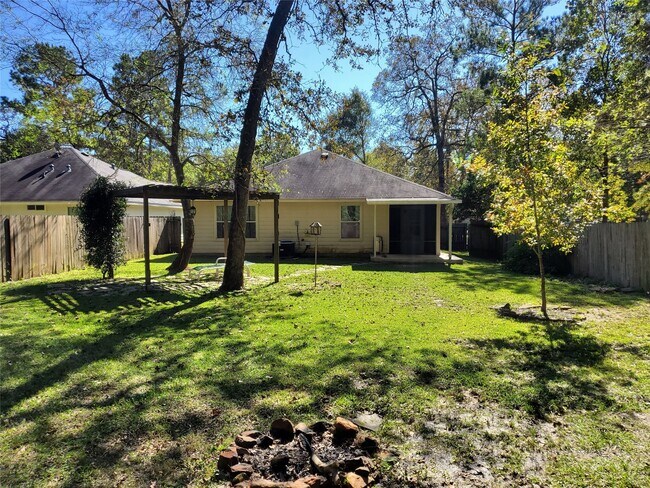 Building Photo - 3679 Piney Point Rd