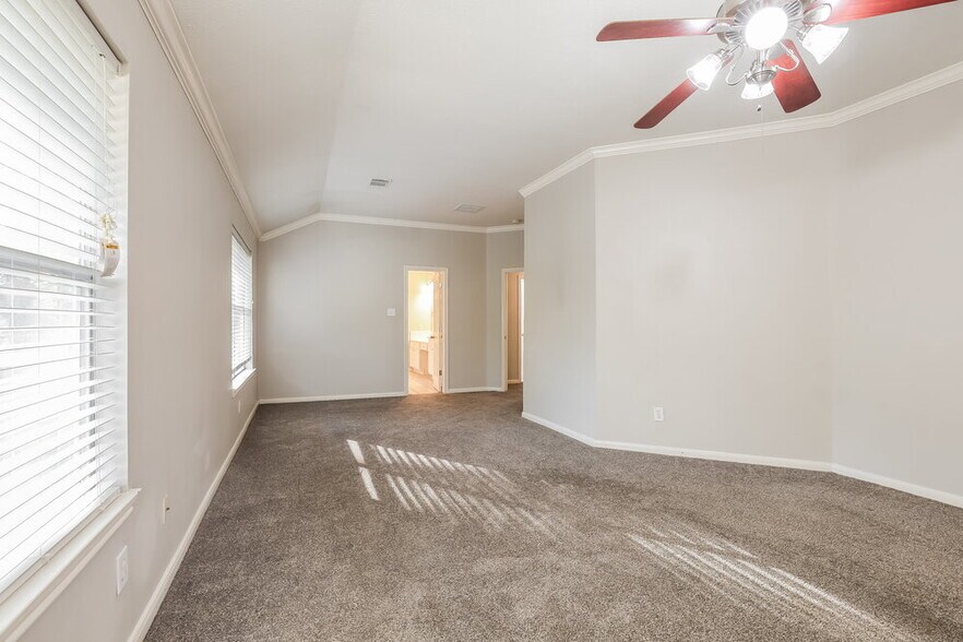 Building Photo - 20618 Water Point Trail