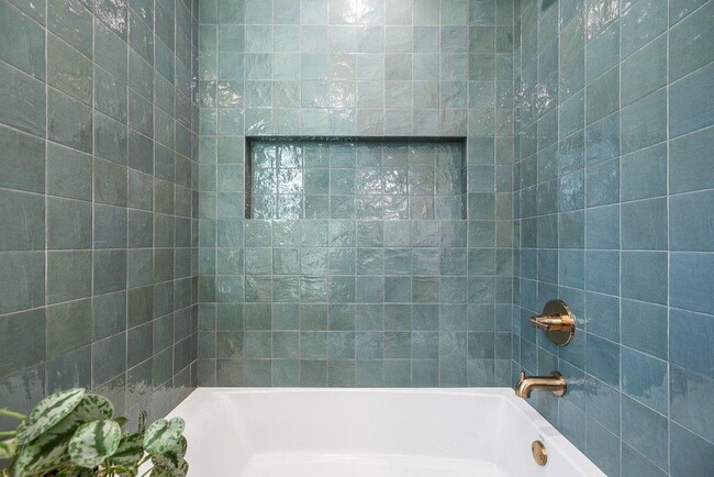 Building Photo - 8202 Cache Dr