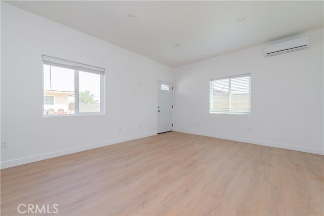 Building Photo - 5033 Sultana Ave