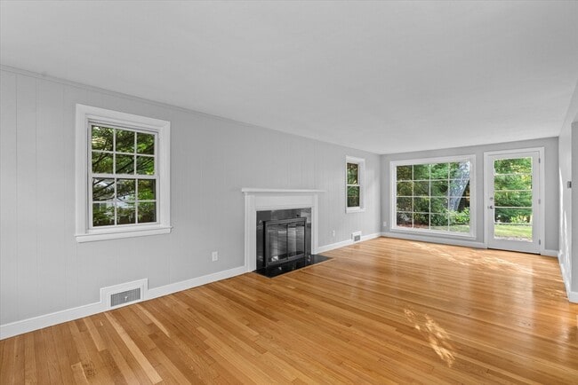 Building Photo - 36 Delmar Ave