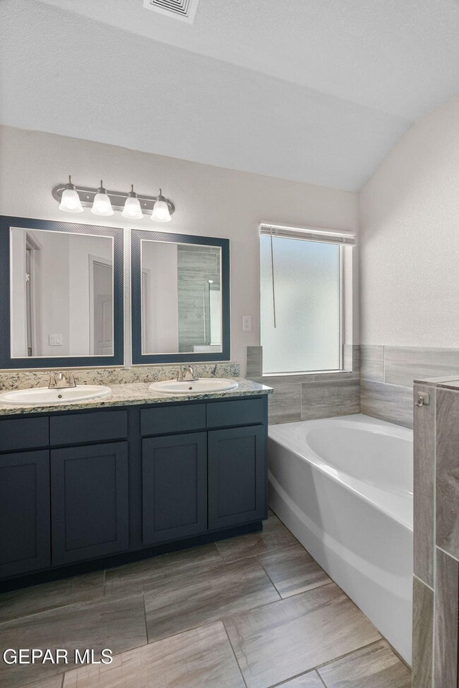 Building Photo - 13932 Sky Harbor Ave