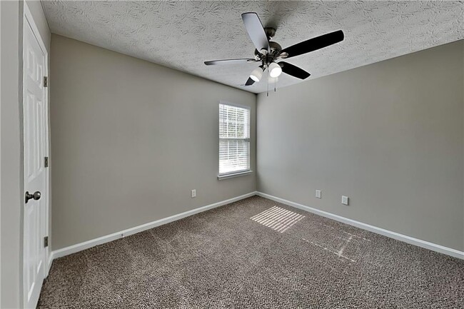 Building Photo - 1618 Sparrow Wood Ln SW