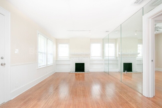 Building Photo - 1313 Buckingham Rd