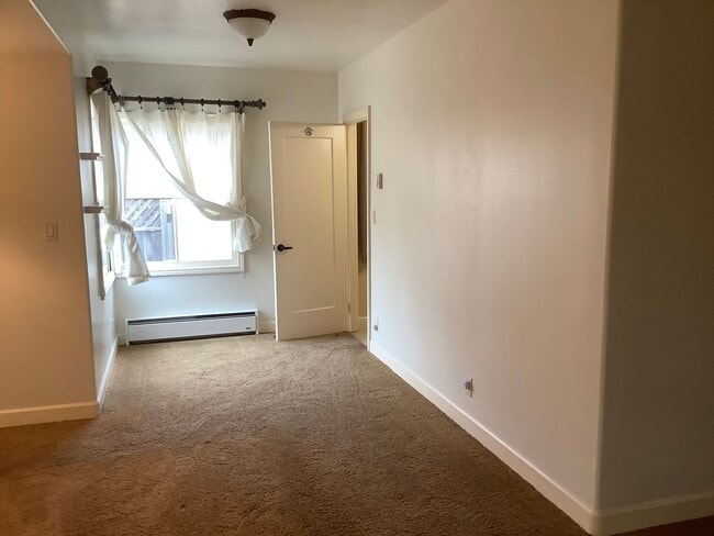 Building Photo - Excellent Location In Sebastopol. Across the street from Handline and Beekind. Commercial Busines...