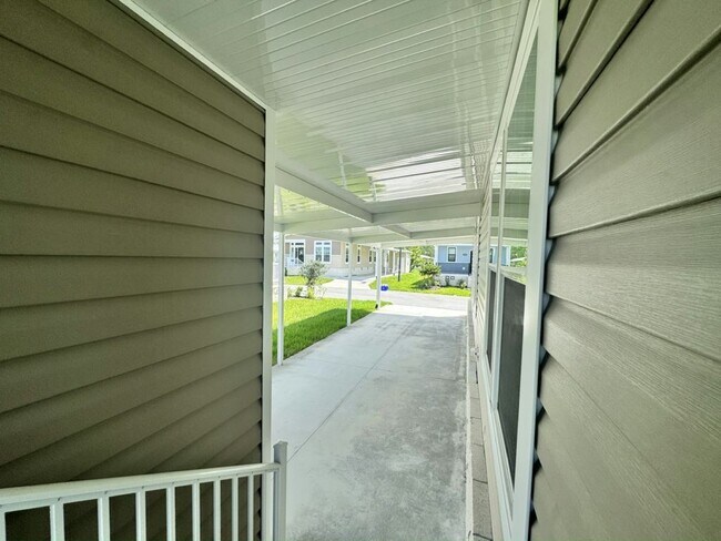 Building Photo - 3117 SW 108th Pl