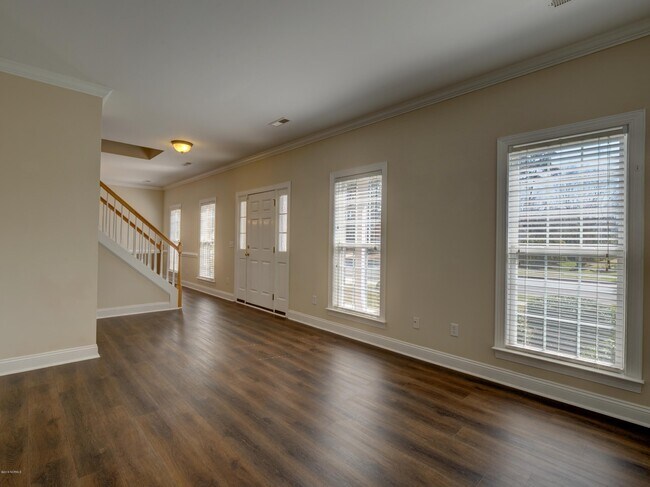 Building Photo - 217 Windchime Dr