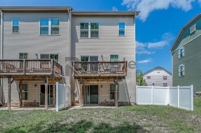 Building Photo - 4223 New Hermitage Dr