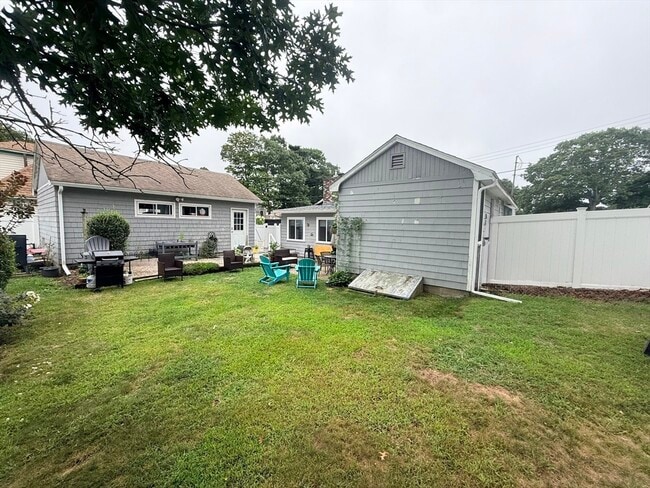 Building Photo - 37 Beechwood Pl