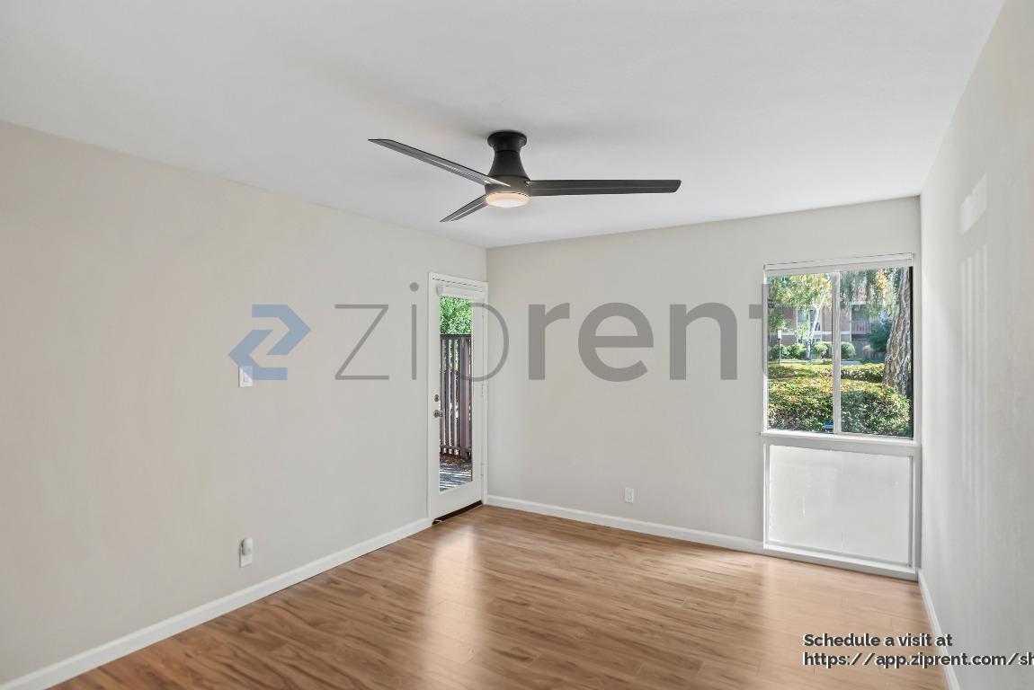 Building Photo - 280 Easy St