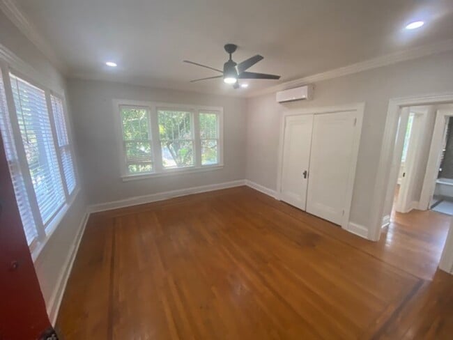 Building Photo - 2738 Riverside Ave