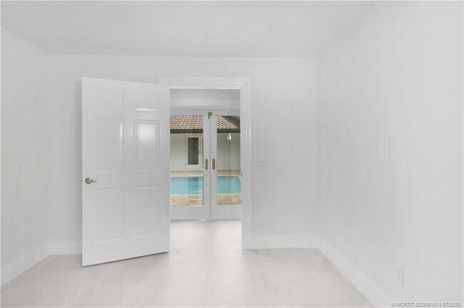 Building Photo - 4 Copaire Rd