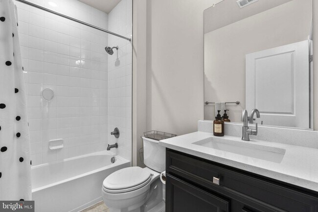 Building Photo - 8417 Bald Eagle Ct