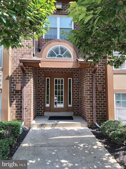 Primary Photo - 2109 Woodbox Ln Unit 2109B