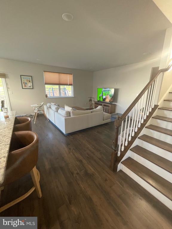 Building Photo - 226 Seven Springs Ln