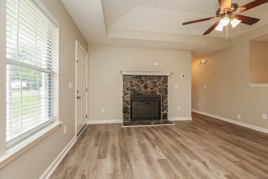 Building Photo - 108 Riverwood Dr