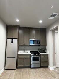 Building Photo - 2411 Schooner Ave